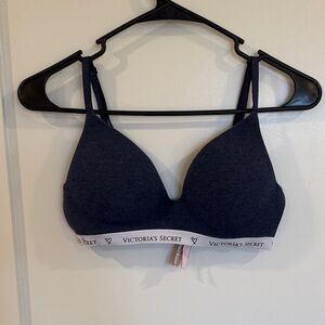 Victoria's Secret Navy Blue Lightly Lined Wireless T-Shirt Bra